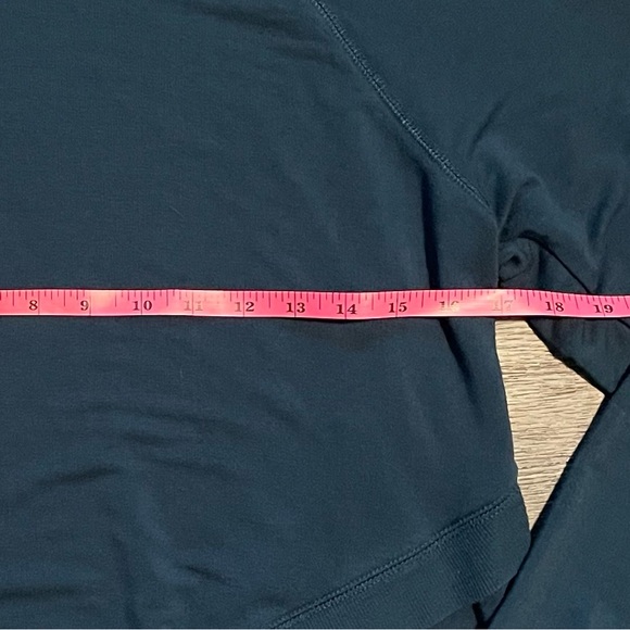 ⭐️4 for $10⭐️Faux Wrap Navy Athletic Shirt. - Picture 7 of 9